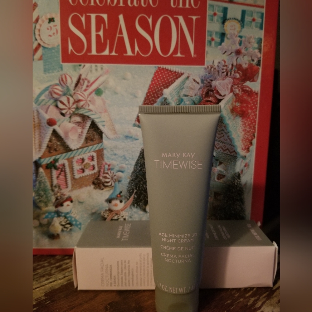 Mary Kay TIMEWISE Age Minimize 3D Night Cream 1.7 Fluid Ounces NEW